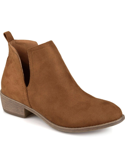 JOURNEE COLLECTION Womens Camel Brown Side Split Detail Padded Rimi Round Toe Stacked Heel Slip On Booties 7 M