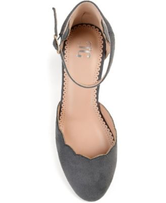 JOURNEE COLLECTION Womens Gray Scalloped Ankle Strap Edna Round Toe Block Heel Buckle Pumps Shoes 5.5 M