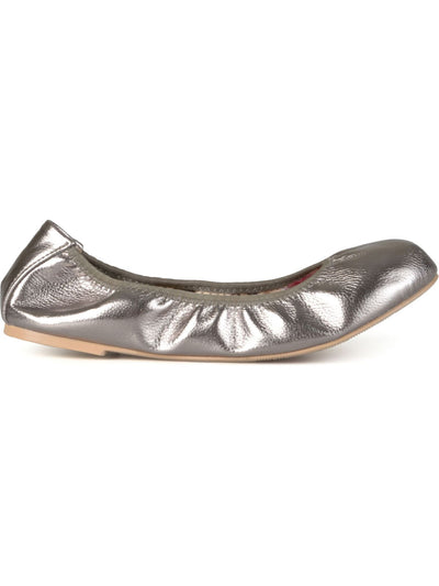 JOURNEE COLLECTION Womens Gold Scrunch Style Padded Lindy Round Toe Slip On Flats 8