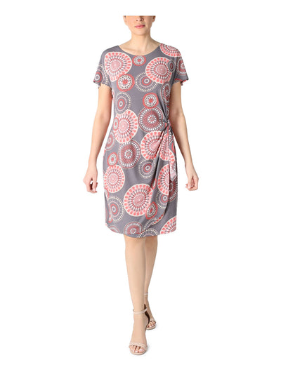 SIGNATURE BY ROBBIE BEE Womens Gray Cut Out Tie Side Wrap Style Skirt Printed Short Sleeve Round Neck Knee Length Wear To Work Sheath Dress Petites PL