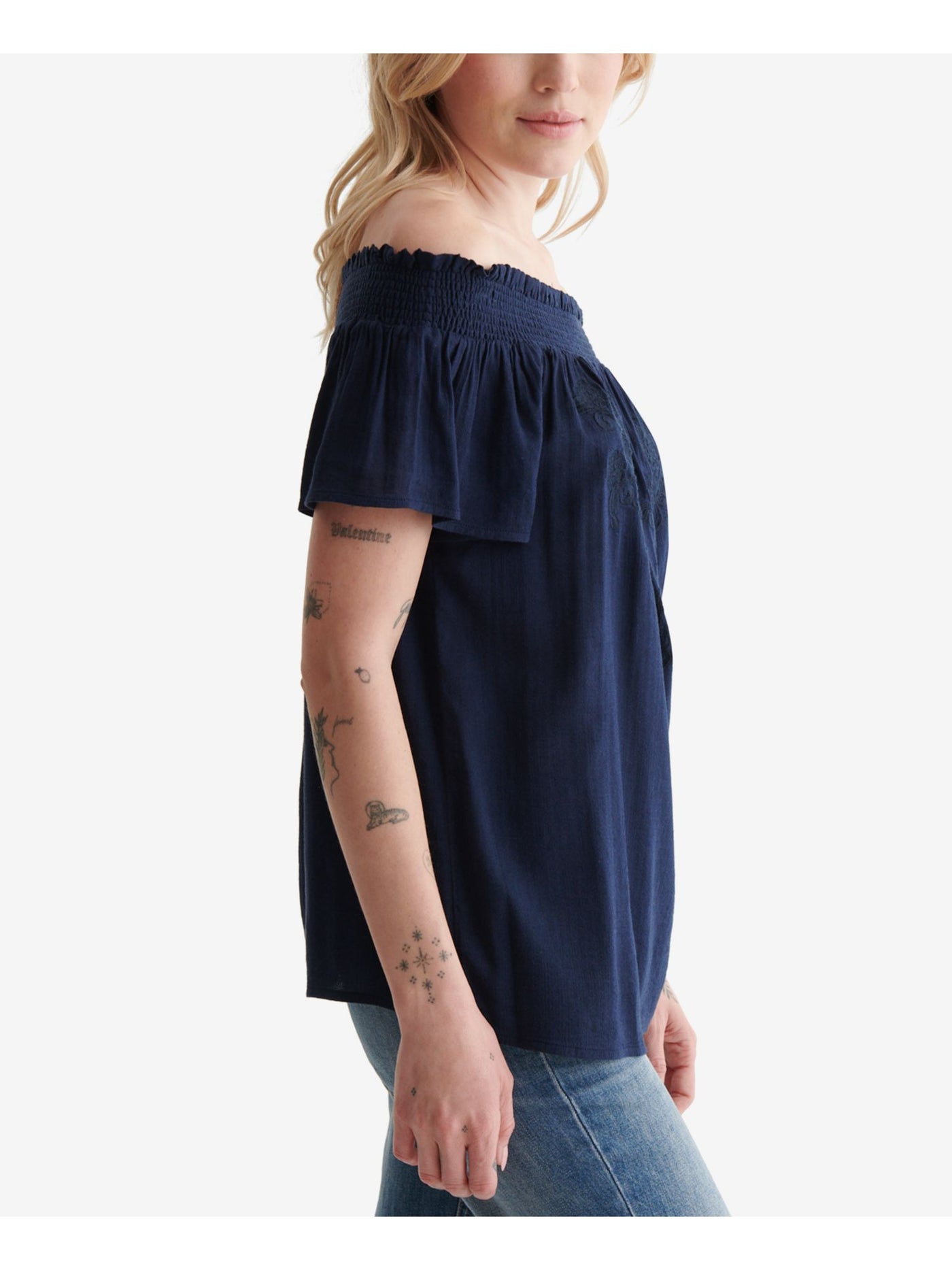 LUCKY BRAND Womens Navy Ruffled Embroidered Sheer Smocked Short Sleeve Off Shoulder Top S