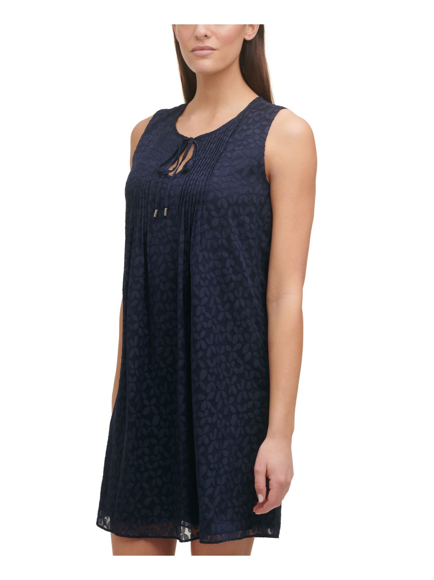 TOMMY HILFIGER Womens Navy Textured Pleated Lined Floral Sleeveless Keyhole Short Shift Dress 4