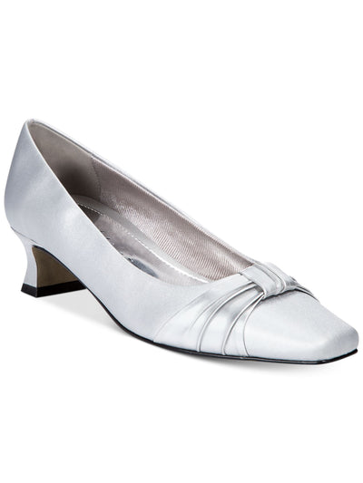 EASY STREET ALIVE AT 5 Womens Silver Bow Accent Padded Waive Square Toe Flare Slip On Pumps 8.5 W