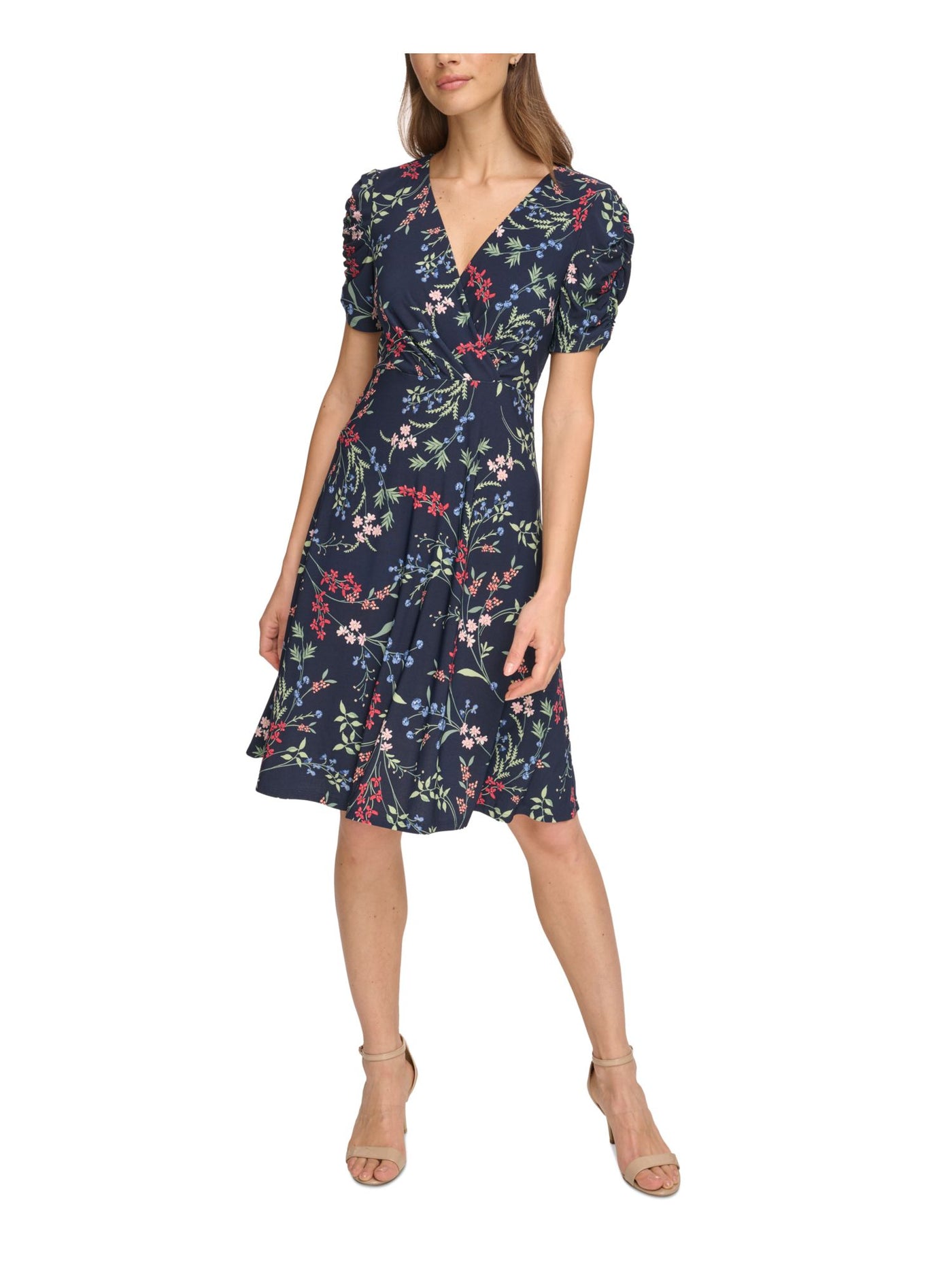 TOMMY HILFIGER Womens Navy Pleated Ruched Short Sleeve Pullover Floral Surplice Neckline Knee Length Wear To Work Fit + Flare Dress Petites 8P