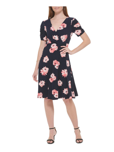 TOMMY HILFIGER Womens Navy Jersey Unlined Rouched Shoulder Pullon Floral Short Sleeve Surplice Neckline Knee Length Fit + Flare Dress Petites 2P