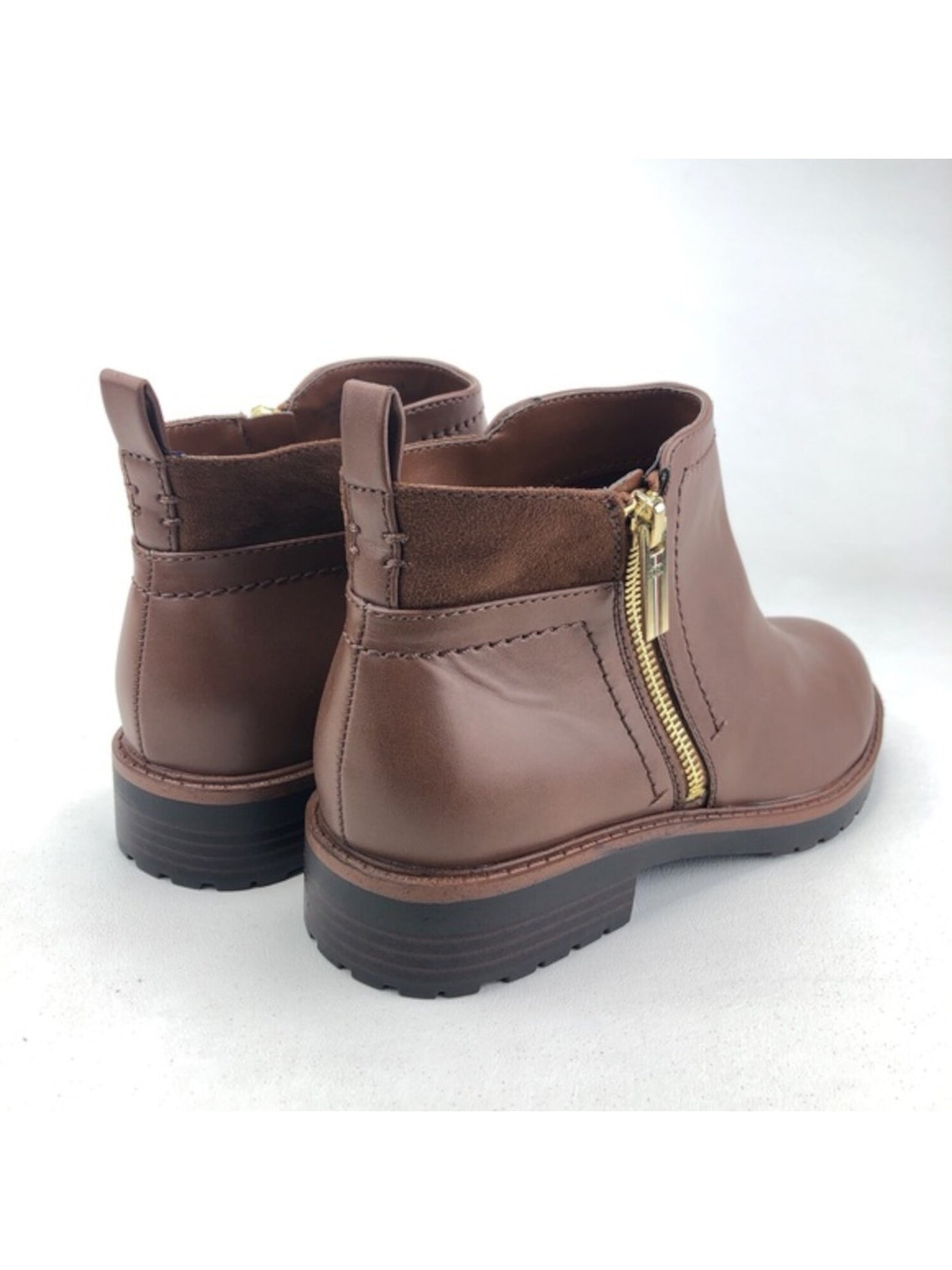 TOMMY HILFIGER Womens Brown Pull On Tab Comfort Lug Sole Fawn Round Toe Block Heel Zip-Up Booties 9.5 M