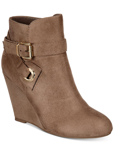 REBEL BY ZIGI Womens Beige Wrapping Buckle Strap Grommet Hardware Covered Wedge Cushioned Keylie Round Toe Wedge Zip-Up Booties 8.5